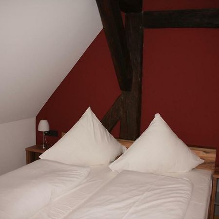 Markt Nordheim Wirtshaus Am Markt מראה חיצוני תמונה