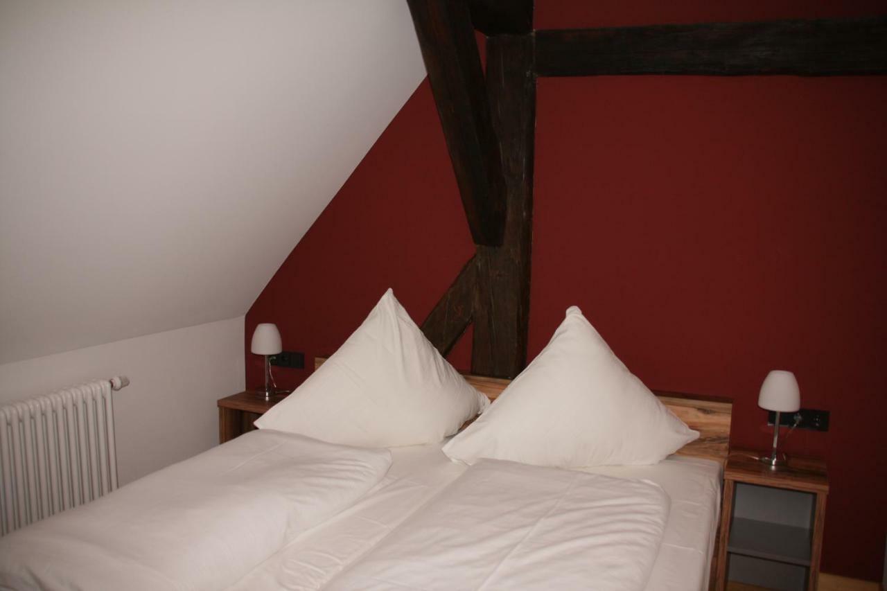Markt Nordheim Wirtshaus Am Markt מראה חיצוני תמונה